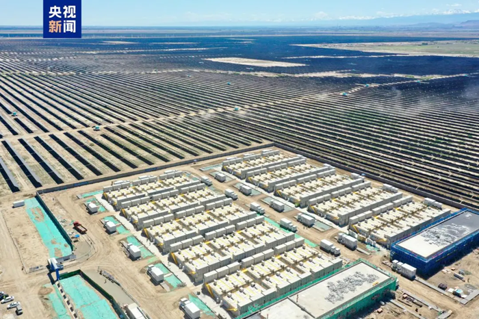 200MW/1GWh，三峡能源新疆吉木萨尔全钒液流电池储能项目并网发电