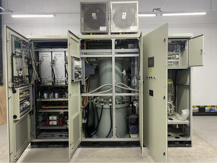 湘电股份飞轮储能装置多城试点成功 “绿色心脏” 赋能地铁低碳运行