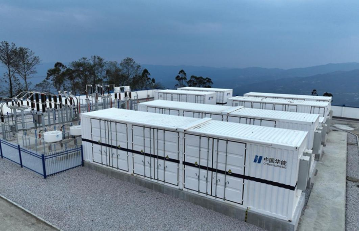 双星型拓扑架构+功率型储能元件，依托构网技术！南网区内首台套静止同步调相机正式投运