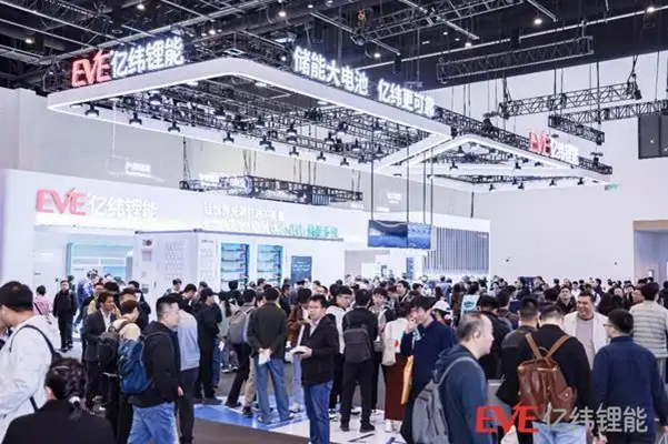 亿纬锂能发布6.9MWh储能系统：大电芯平台化战略锚定“十五五”能源新基建